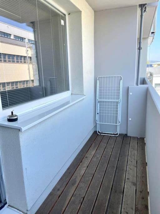 Apartman Krasny Utulny S Balkonom A Parkovanim! *
